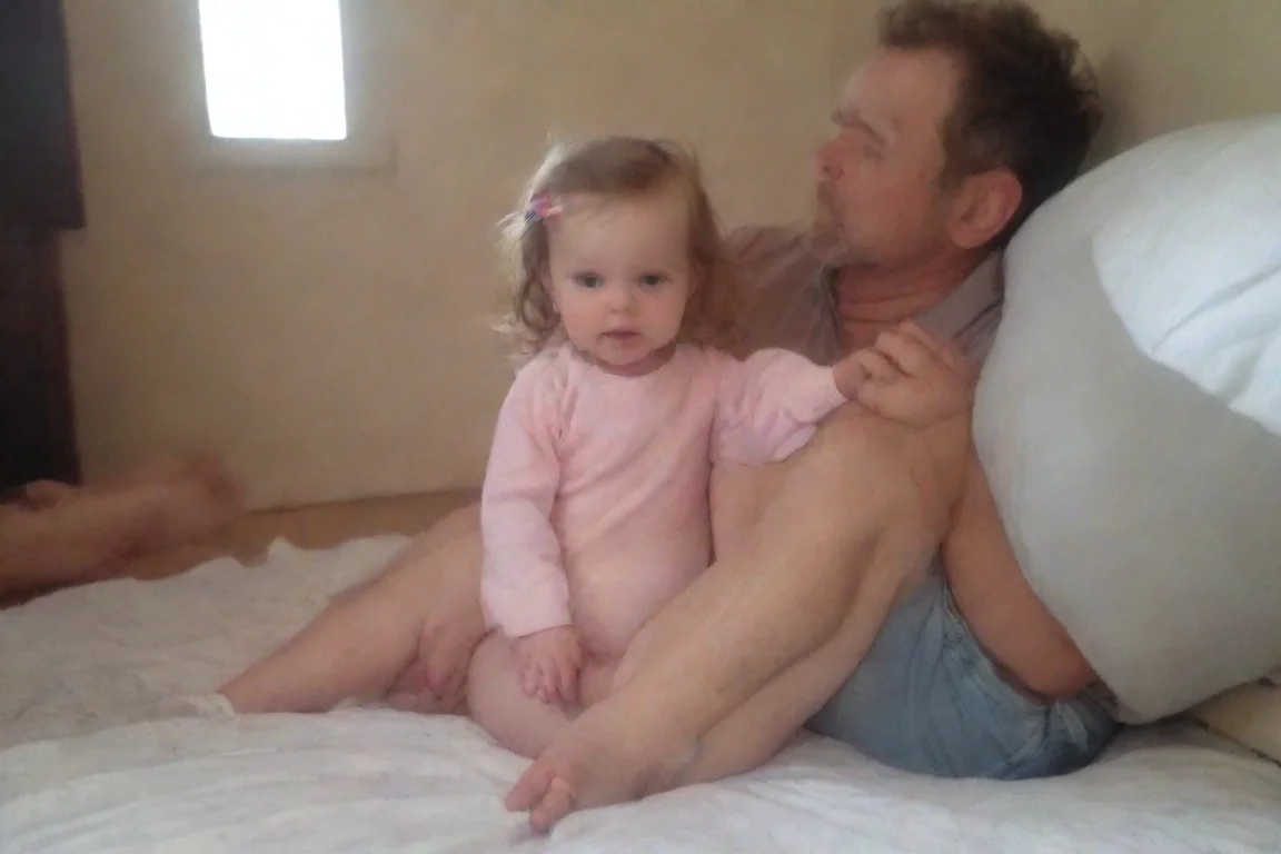 aitrending dad touches daughter. her legs are spread open. good looking fantastic 1 landscape