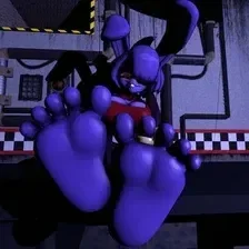 Bonfie feet