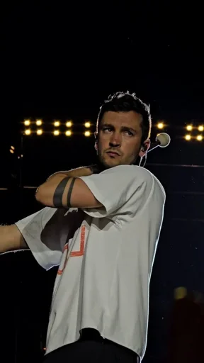 Tyler Joseph - 010