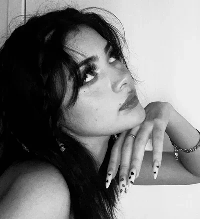 Genevieve-AV