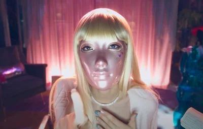 Mask girl