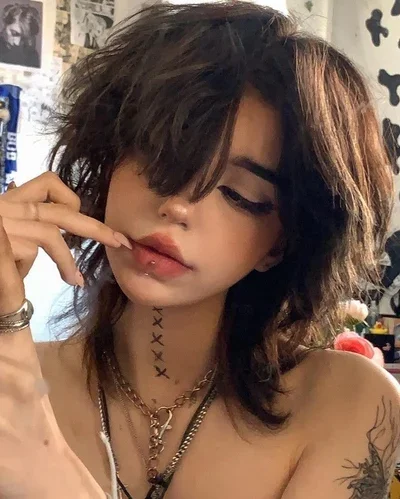 Lesbian roomate cz