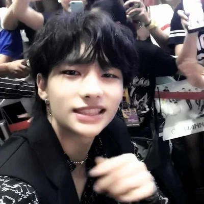 Hwang Hyunjin PT-BR 