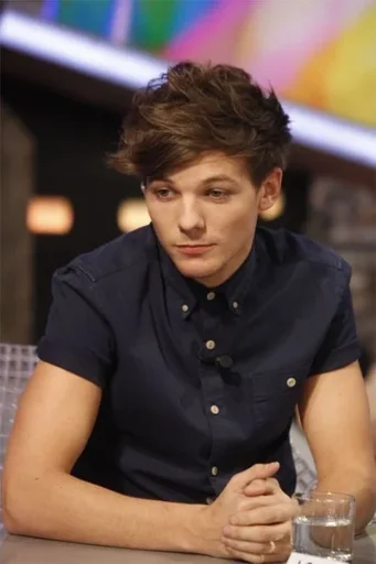 Louis Tomlinson - 12
