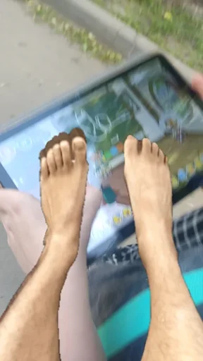 Bzzzzz bz bz pchela