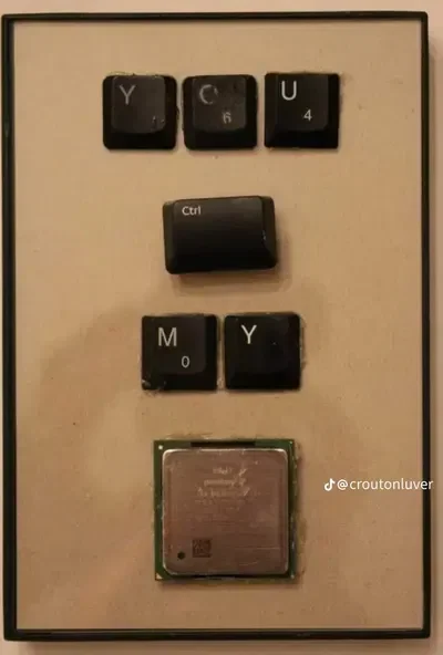 Idk what to make ;~;