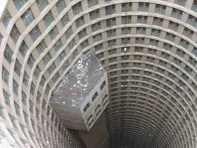 the v tower
