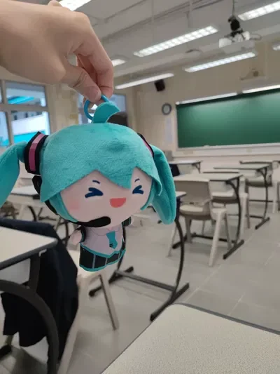 Miku turned into plush! NAWR