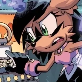 Nicole The Holo-Lynx