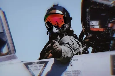 ◄Time Traveller Pilot►